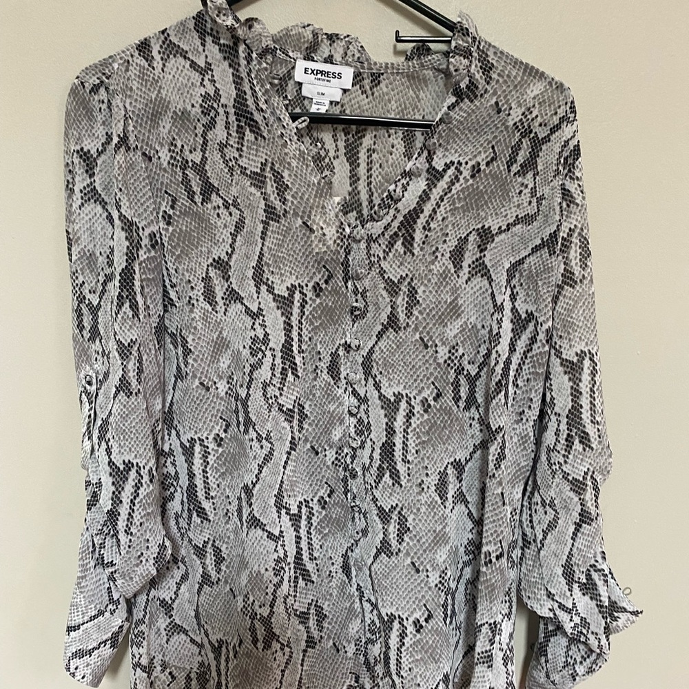 Snake skin express top!!